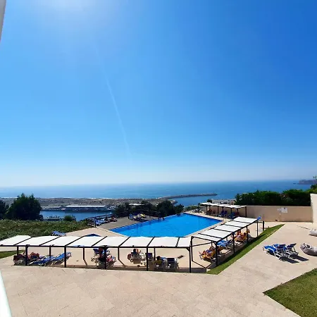 Miramar Sul 4* נאזרה