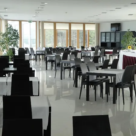 Miramar Sul 4* נאזרה